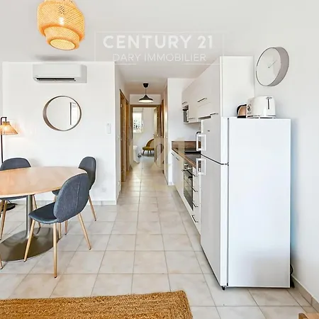 T2 Les Jasmins Proche Centre Lägenhet